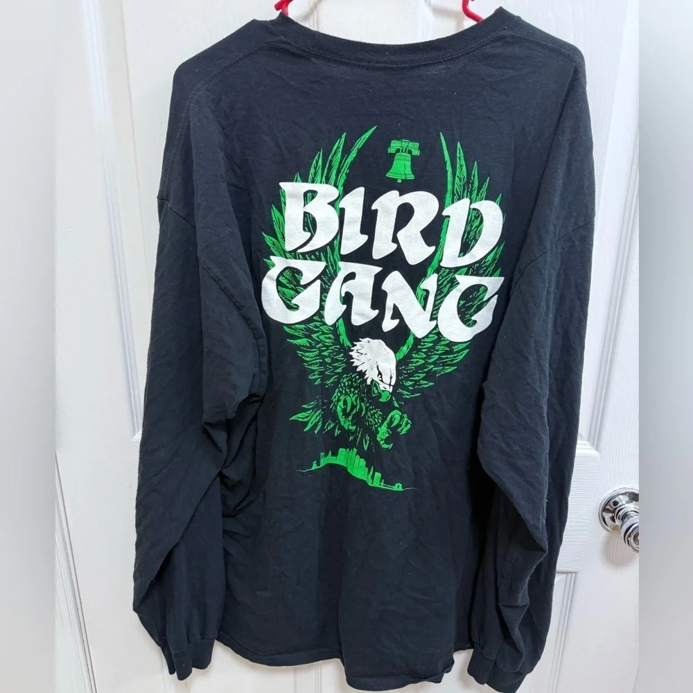 Philadelphia Eagles Black Long Sleeve Shirt with Green Logo, Size XXL